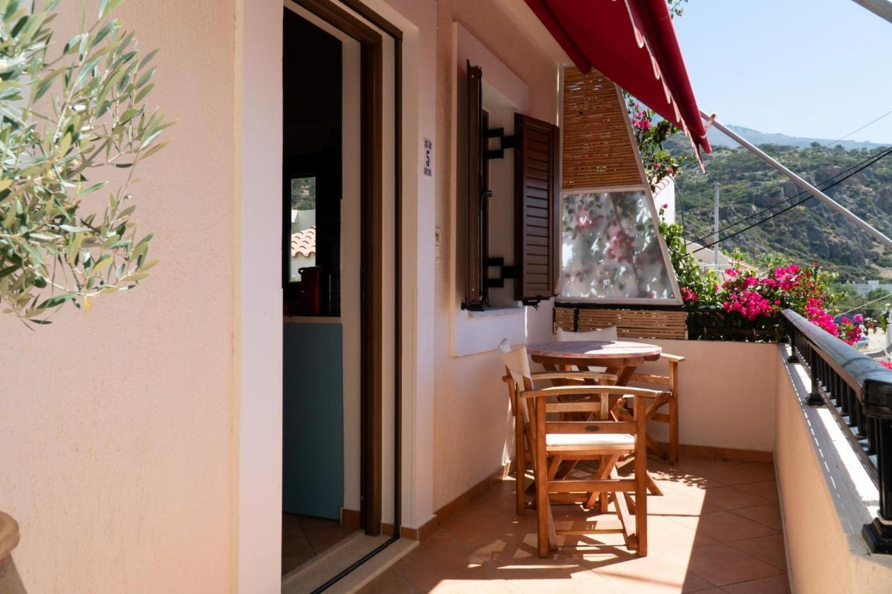 Appartamento Arhondiko Soúgia Esterno foto